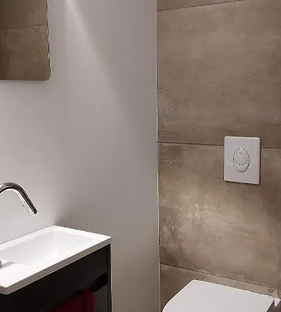 Le Flocon, Au Bord Du
